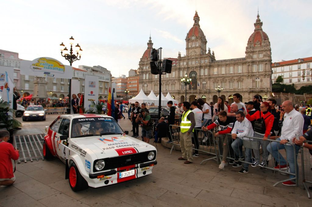 CERVH: Rallye Rías Altas Histórico [5-6 Octubre] Ceremonia_salida_02-1024x682